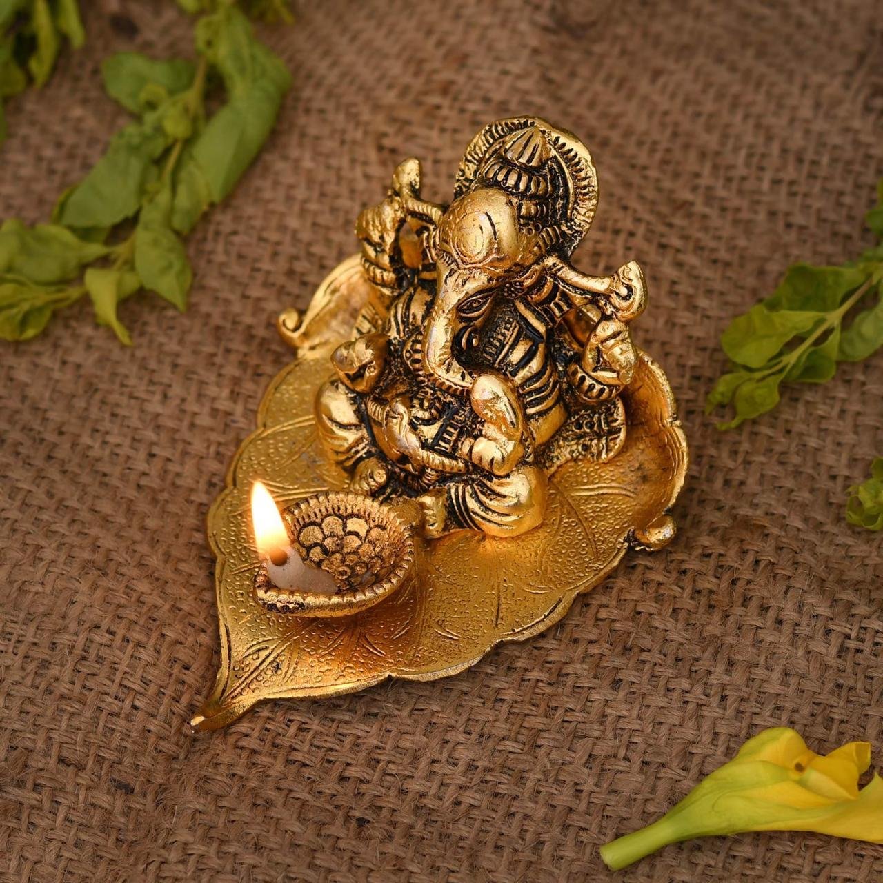 Collectible India Return Gift Ganesh Idol On 
