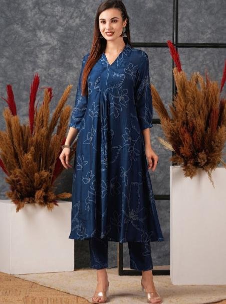 Go Sriki Women Floral Printed Regular Kurta With Trousers offer on Deals Heaven