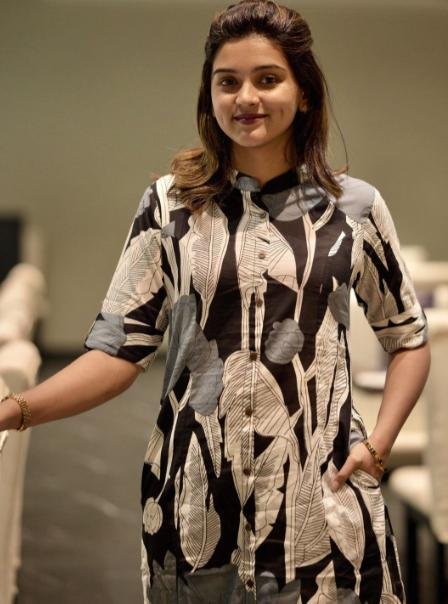 Klere Women Floral Printed Regular Kurta With