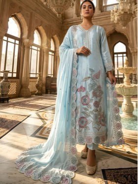 Lady Charm Women Floral Embroidered Kurta Set