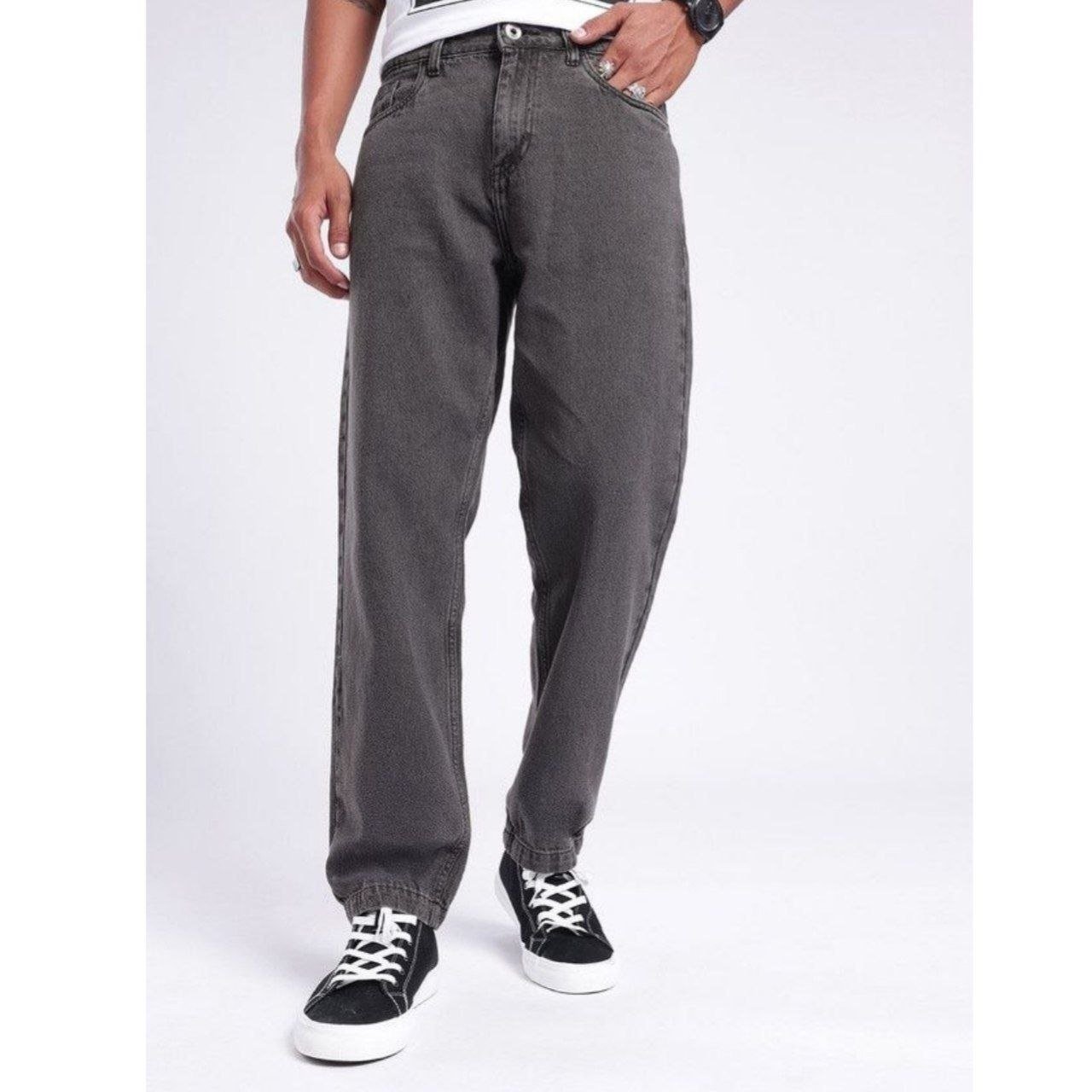 Loose Fit Black Jeans 436