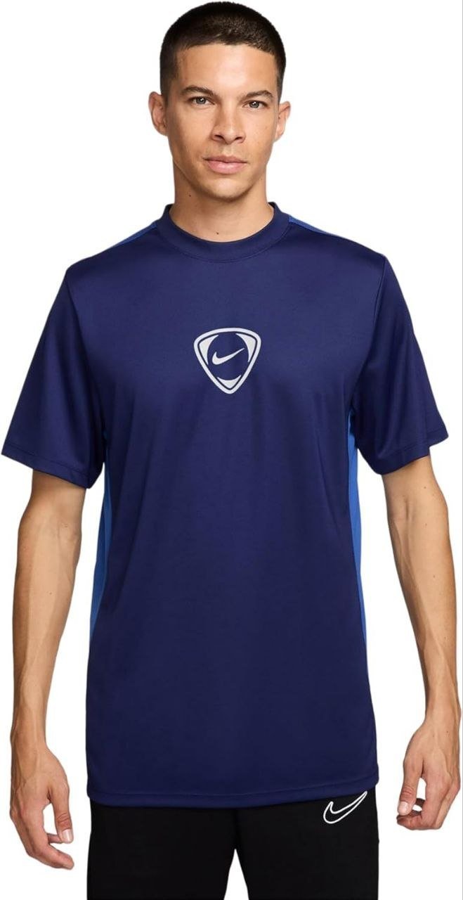 Nike Men S T-shirt 847