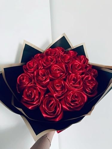 Oneessence 12 Rose Satin Bouquet With Handmad
