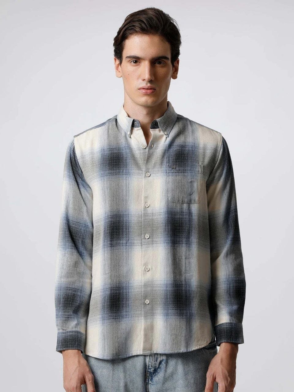 The Bear House Men Slim Fit Checkered Button 