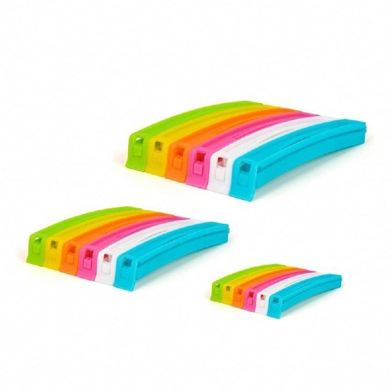 Tosaa 18 Pcs - 3 Different Size Plastic Food Snack