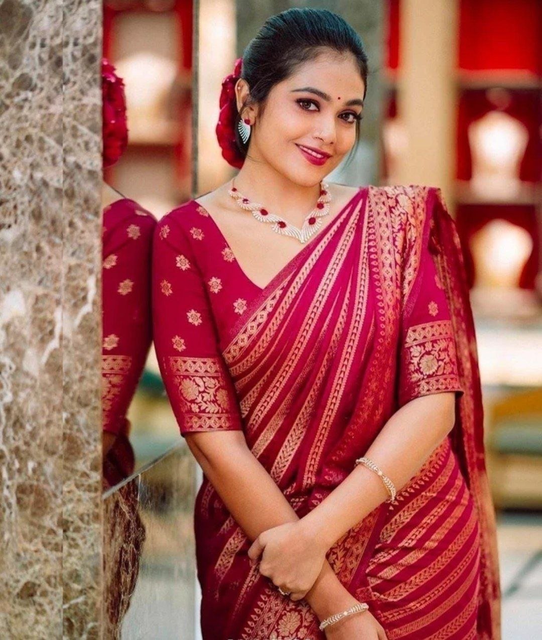 Zilvira Woven Kanjivaram Jacquard Art Silk Sa