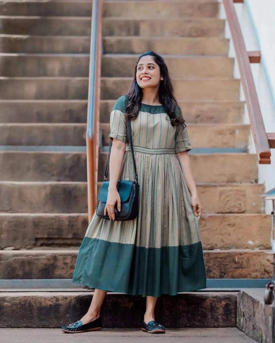 🔥TP STUDIO Women Printed Viscose Rayon Anarkali Kurta (Green)

🎁 Deal Price : ₹370

Buy here:

More Details 👉 

📢 Join WhatsApp Deals


#DealsHeaven #LootDeals #BestDeals
#deals 
#budge...