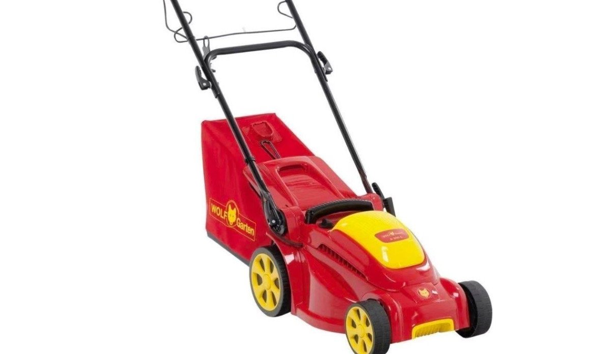 Loot Faast 4429reg 8k Wolf-garten 18bkejs2650 1400w 3500 Rpm Electric 3-in-1 Push Lawn Mower 13 (33cm) Winged Blade Max Mowing Area 250 Metre Square 30l Grasscatcher Capacity Soft