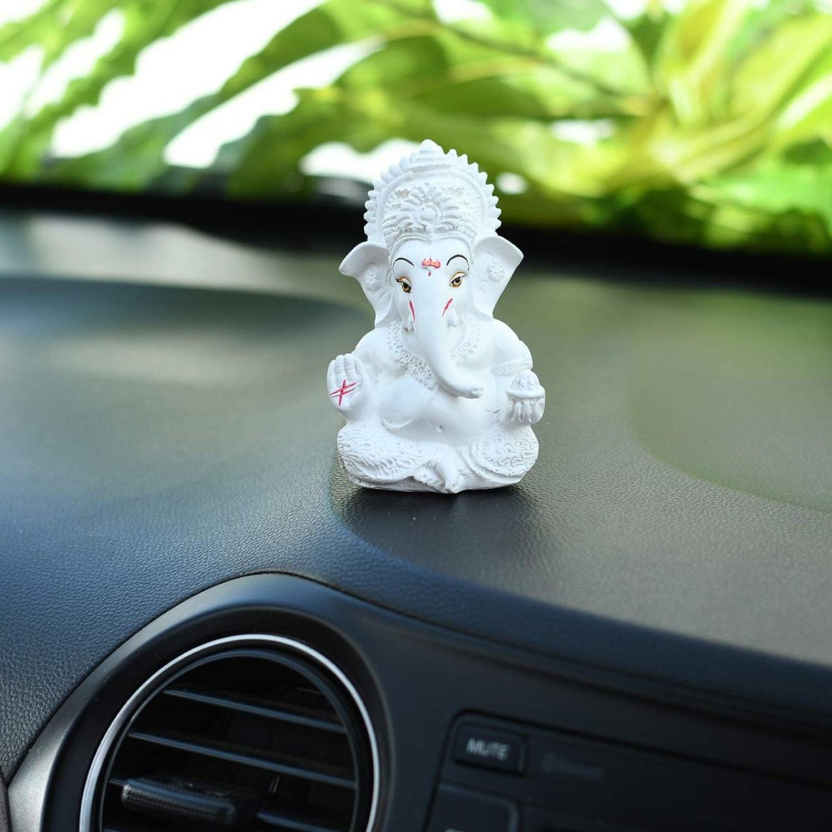 Collectible India Ganesh Idol Ganesha Statue For Car Dashboard White 305