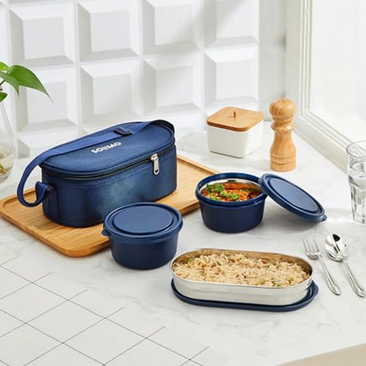 Amazon Brand - Solimo Lunch Box Set With Bag 