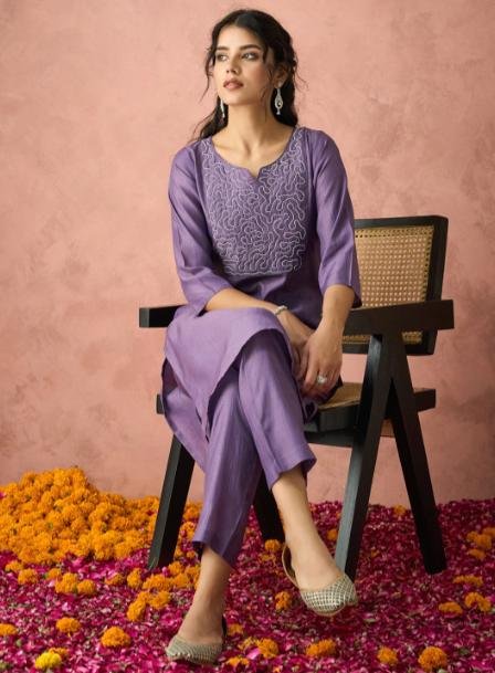 Kalini Embroidered Thread Work Straight Kurta