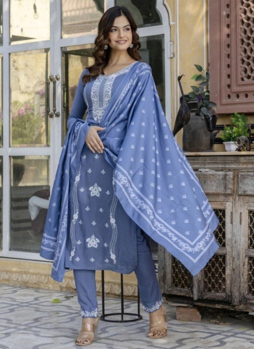 Embroidered Kurta Salwar Dupatta Set 489
