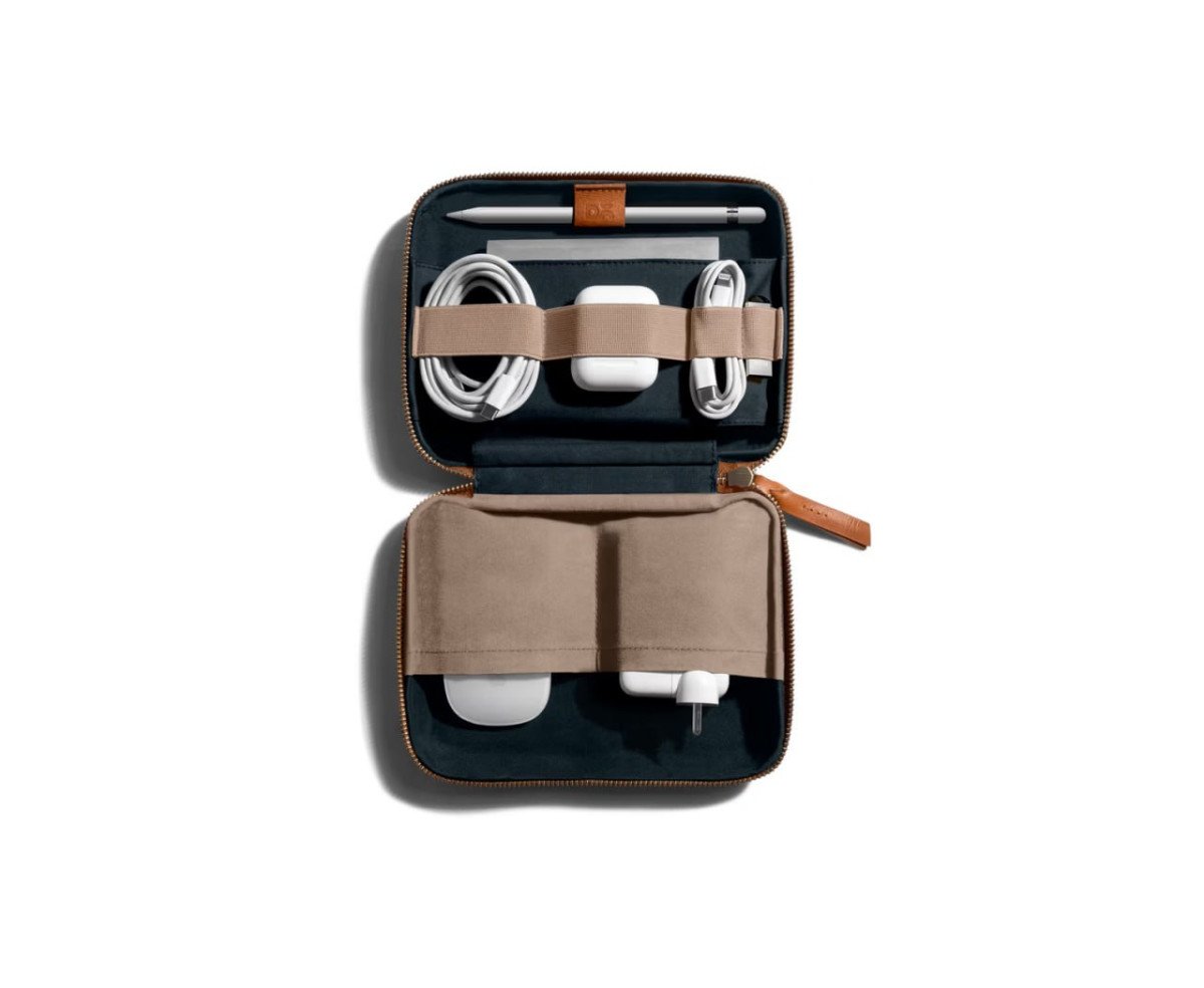 Dailyobjects Marshal Tech Kit Organiser 1 999 Mrp 3 499 Now Just 1 999 (fla