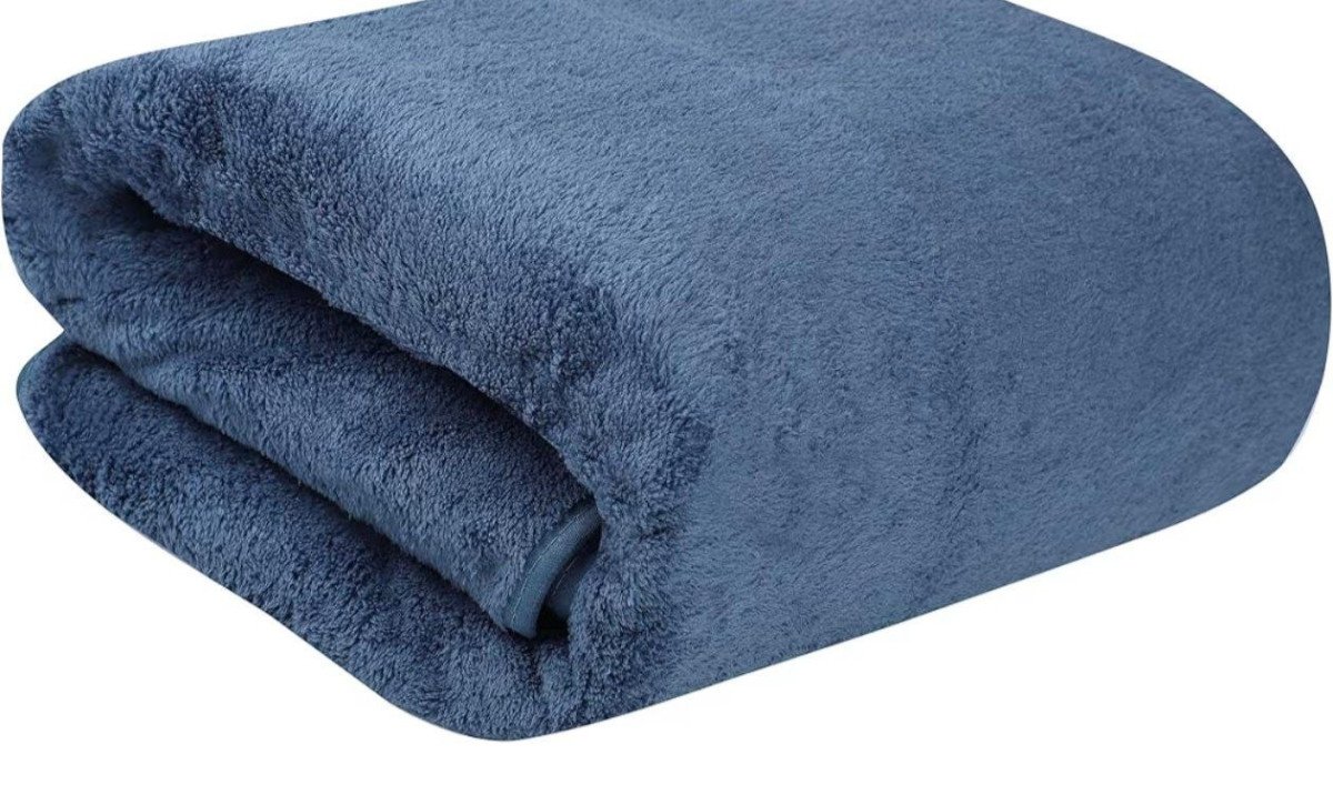 Large Bath Towels At Rs 269