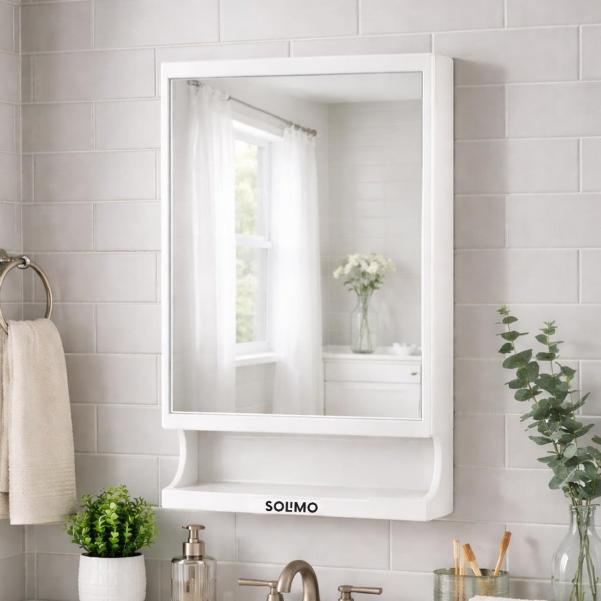 Amazon Brand - Solimo Smartlook Wall Mounted Stora